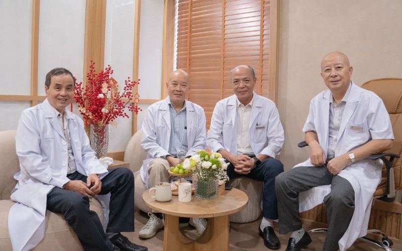 Meijibio tự hào sở hữu đội ngũ chuyên gia y tế giàu kinh nghiệm