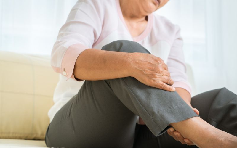 Tiểu đường gây mất ngủ và chân tay bồn chồn ảnh hưởng tới bệnh nhân tiểu đường