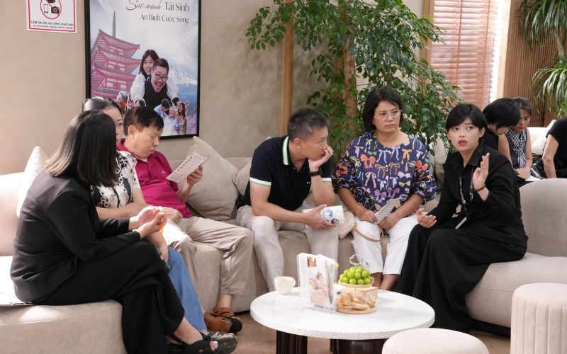 Khách mời tham dự sự kiện toạ đàm của Meijibio