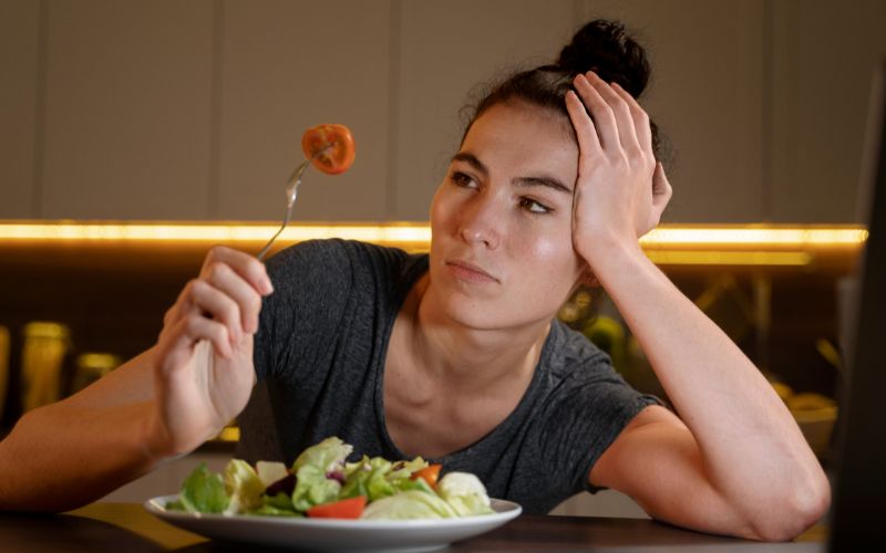 Chế độ ăn uống thiêu lành mạnh dễ gây viêm khớp
